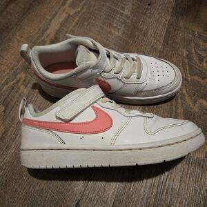 Nike Kids White and Pink